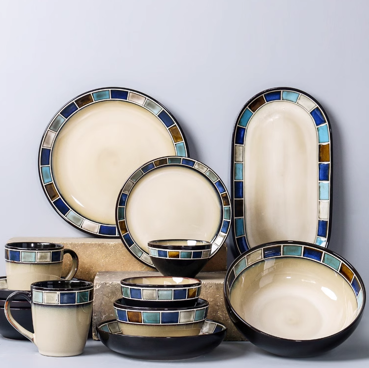 Hyra Luxury Dinnerware Collection